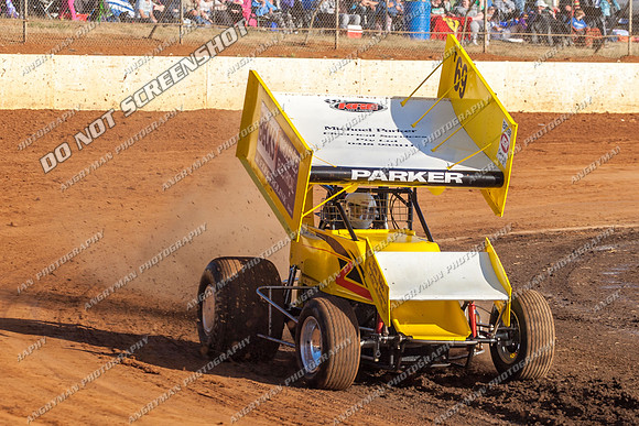 sprintcar 69 t69 michael parker - 11 - Carrick 26th Dec 2012