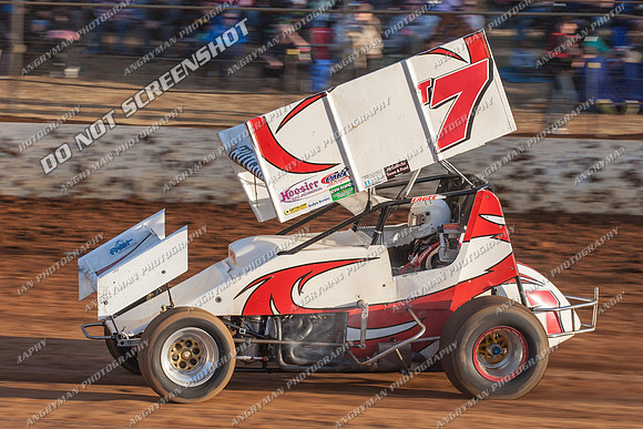 sprintcar 7 t7 tim hutchins - 11 - Carrick 26th Dec 2012-4
