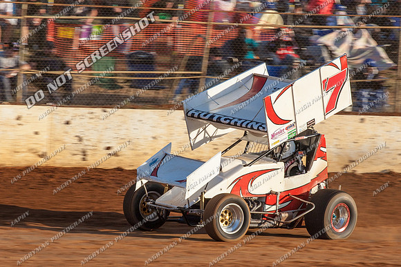 sprintcar 7 t7 tim hutchins - 11 - Carrick 26th Dec 2012-5