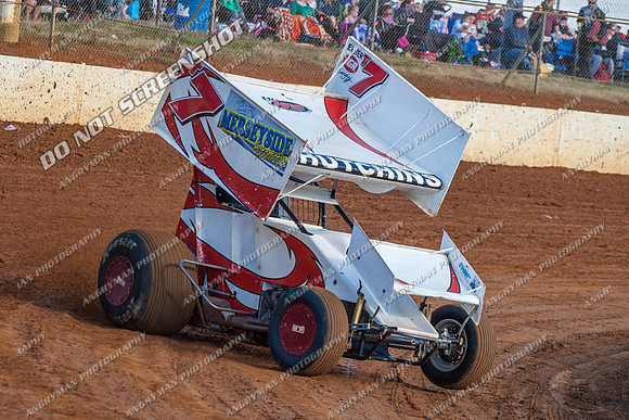 sprintcar 7 t7 tim hutchins - 11 - Carrick 26th Dec 2012