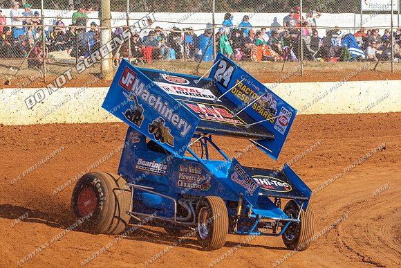 sprintcar 24 t24 shaun robins - 11 - Carrick 26th Dec 2012-3