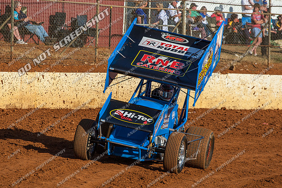 sprintcar 24 t24 shaun robins - 11 - Carrick 26th Dec 2012-2