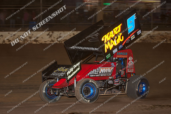 sprintcar 9 t9 chris johns - 11 - Carrick 26th Dec 2012-8