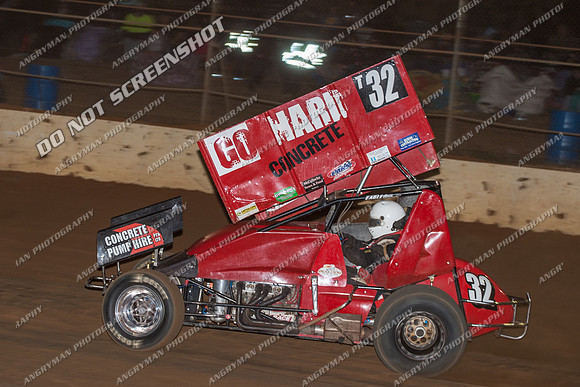 sprintcar 32 t32 nick anderson - 11 - Carrick 26th Dec 2012-4