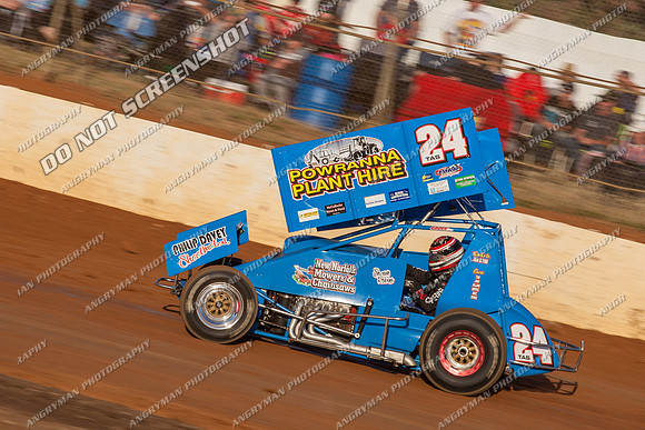 sprintcar 24 t24 shaun robins - 11 - Carrick 26th Dec 2012-10
