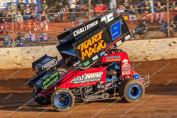 sprintcar 9 t9 chris johns - 11 - Carrick 26th Dec 2012-4