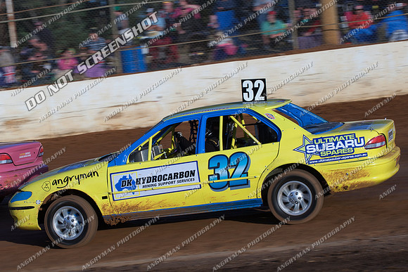 Street Stock 32 T32 - 11 - Carrick 26th Dec 2012-4