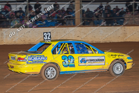 Street Stock 32 T32 - 11 - Carrick 26th Dec 2012-5