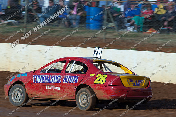 street stock 28 dale riley jnr - 11 - Carrick 26th Dec 2012-5