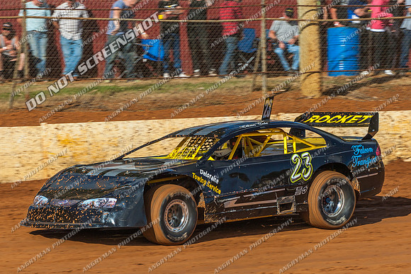 super sedan 23 t23 ethan cole - 11 - Carrick 26th Dec 2012