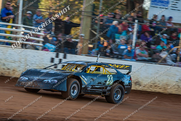 super sedan 23 t23 ethan cole - 11 - Carrick 26th Dec 2012-7