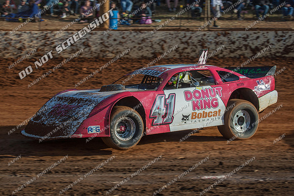 super sedan 41 t41 adam beechey - 11 - Carrick 26th Dec 2012-3