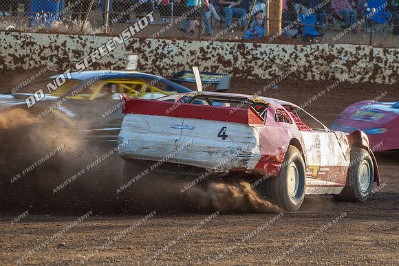 super sedan 4 t4 sam hughes - 11 - Carrick 26th Dec 2012-6
