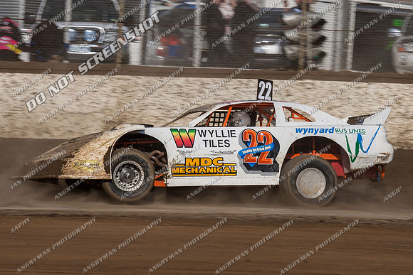 super sedan 22 t22 callum harper - 12 - Hobart - 29th Dec 2012-6