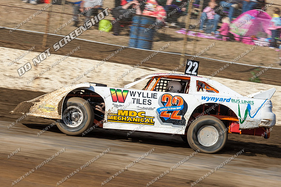 super sedan 22 t22 callum harper - 12 - Hobart - 29th Dec 2012-7