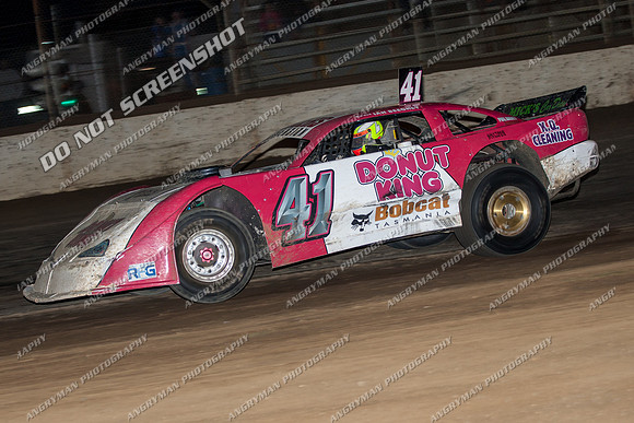 super sedan 41 t41 adam beechey - 12 - Hobart - 29th Dec 2012-13