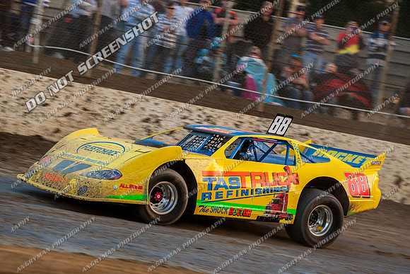 super sedan 88 q88 wayne randall - 12 - Hobart - 29th Dec 2012-15