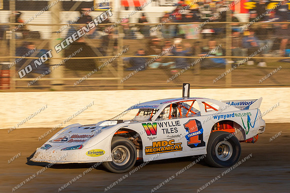 super sedan 22 t22 callum harper - 13 - Latrobe - 1st Jan 2013-6
