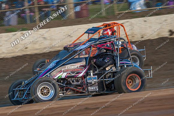 wingless 18 v18 Gary Bowden - 13 - Latrobe - 1st Jan 2013-6