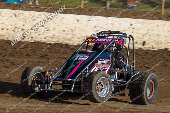 wingless 18 v18 Gary Bowden - 13 - Latrobe - 1st Jan 2013-3