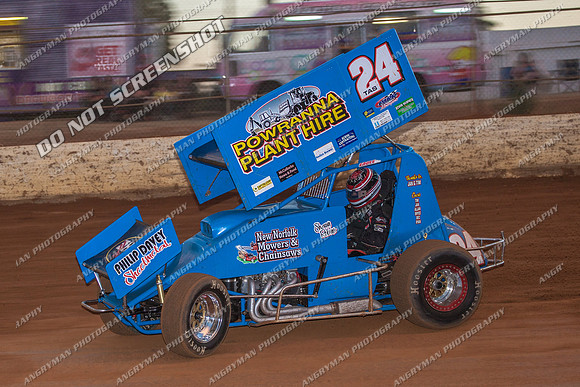 sprintcar 24 t24 shaun robins - 14 - Carrick - 4th Jan 2013-8