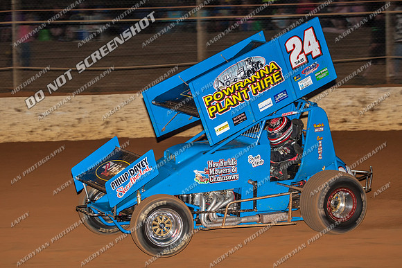 sprintcar 24 t24 shaun robins - 14 - Carrick - 4th Jan 2013-9