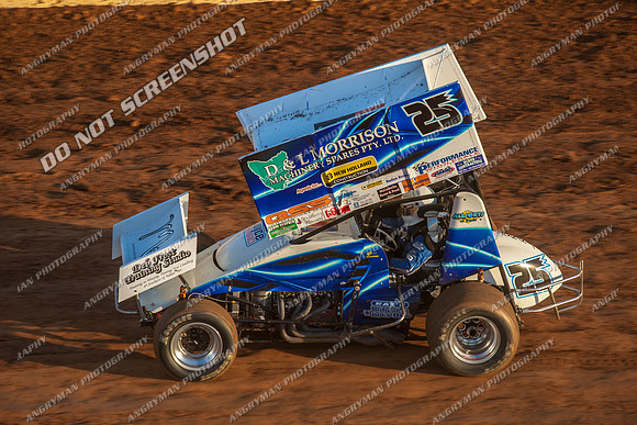 sprintcar 25 t25 anthony frost - 14 - Carrick - 4th Jan 2013