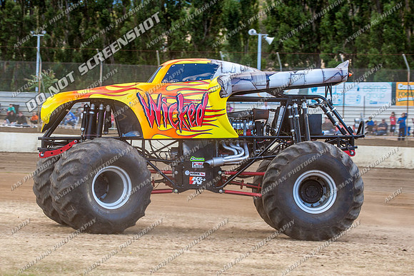 - 16- Hobart - 12th Jan 2013 Monster Trucks-46