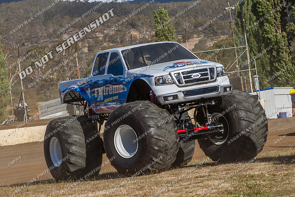 - 16- Hobart - 12th Jan 2013 Monster Trucks-7