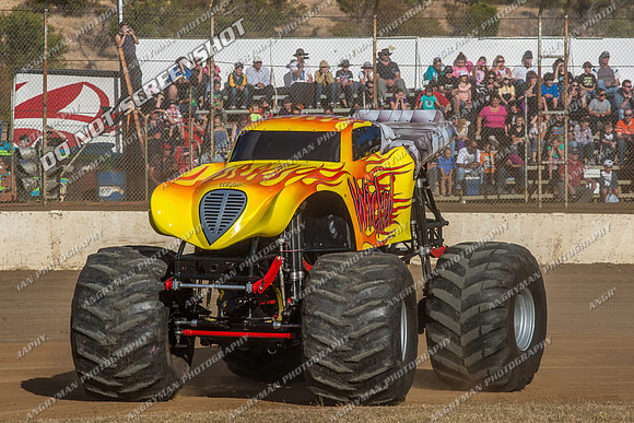 - 16- Hobart - 12th Jan 2013 Monster Trucks-6