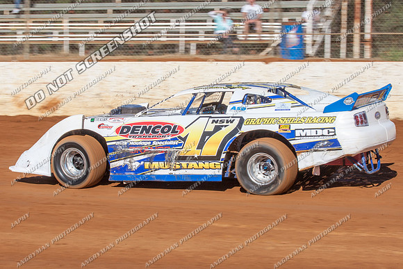 super sedan 17 n17 lachlan onley - 18 - Carrick - 25th Jan 2013 - NSSS Rnd 9-6