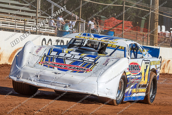 super sedan 17 n17 lachlan onley - 18 - Carrick - 25th Jan 2013 - NSSS Rnd 9-2