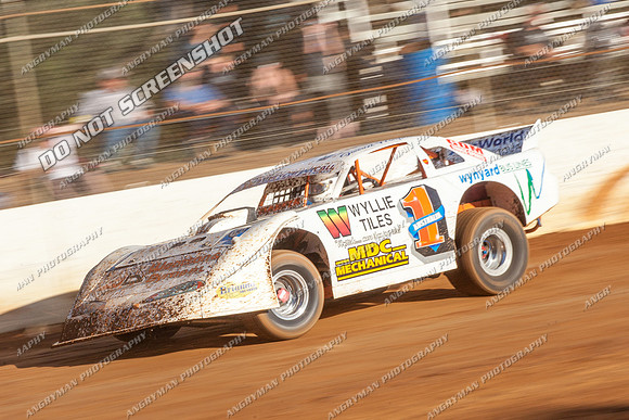 super sedan 2 t02 jarrod harper - 18 - Carrick - 25th Jan 2013 - NSSS Rnd 9-7