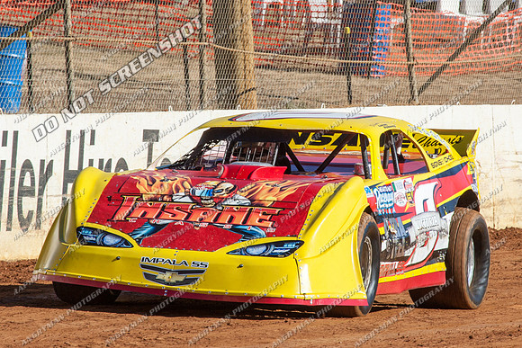 super sedan 0 v0 lucas roberts - 18 - Carrick - 25th Jan 2013 - NSSS Rnd 9