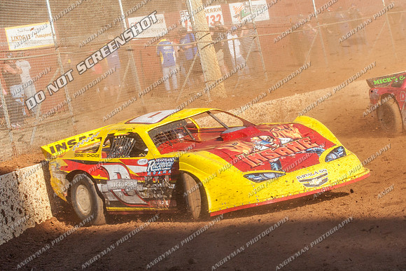 super sedan 0 v0 lucas roberts - 18 - Carrick - 25th Jan 2013 - NSSS Rnd 9-10