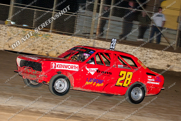 junior 28 t28 laura saltmarsh - 20 - Hobart - Jan 27th 2013 - NSSS-6