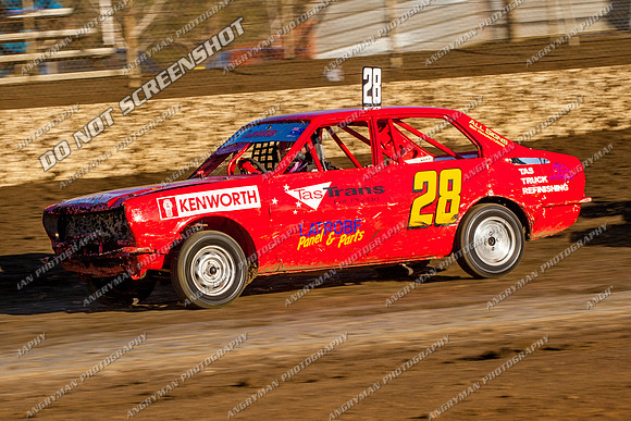 junior 28 t28 laura saltmarsh - 20 - Hobart - Jan 27th 2013 - NSSS-4
