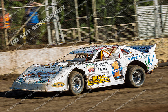 super sedan 22 t22 callum harper - 20 - Hobart - Jan 27th 2013 - NSSS