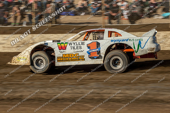 super sedan 22 t22 callum harper - 20 - Hobart - Jan 27th 2013 - NSSS-2
