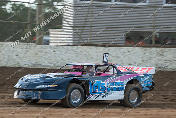 super sedan 16 t16 corey smith - 22 - Latrobe - 1st Feb 2013
