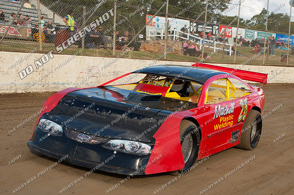 super sedan 25 t25 kevin purton - 22 - Latrobe - 1st Feb 2013
