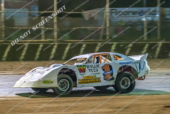 super sedan 22 t22 callum harper - 22 - Latrobe - 1st Feb 2013