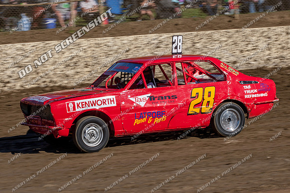 junior 28 t28 laura saltmarsh - 23 - Latrobe - 2nd Feb 2013-3