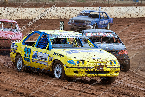 Street Stock 32 T32 - 24 - Carrick - 9th Feb 2013