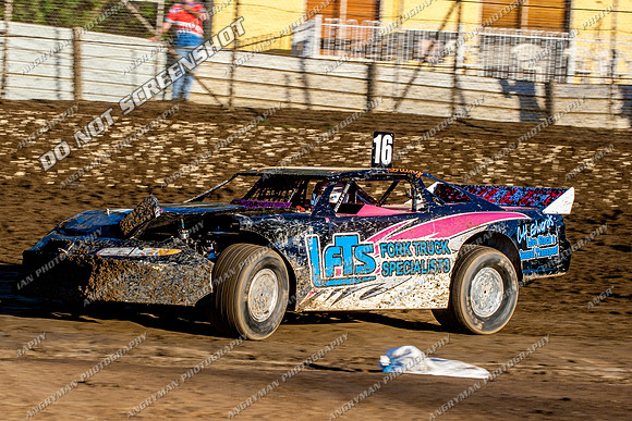 super sedan 16 t16 corey smith - 25 - Hobart - 16th Feb 2013