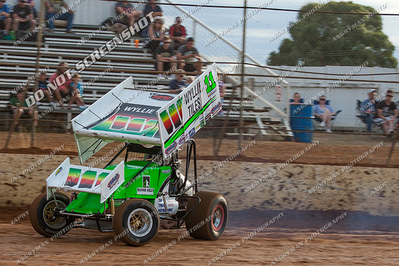 sprintcar 11 t11 Jason Redpath - 29 - Carrick - 9th March 2013