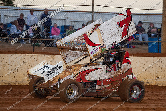 sprintcar 7 t7 tim hutchins - 30 - Carrick - 10th March 2013-3