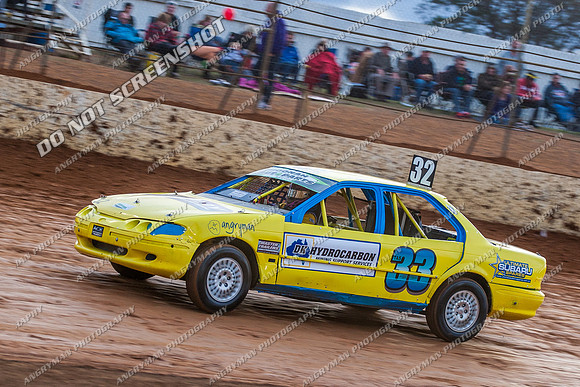 Street Stock 32 T32 - 33 - Carrick - 30th March 2013