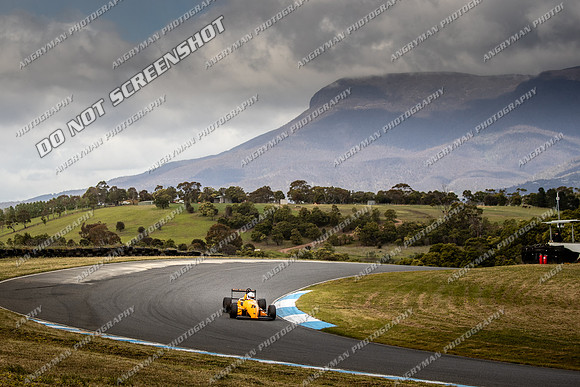 F5000 Group Q & R & Invited - 9 - Baskerville Historics 2024-4