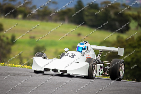 Formula Libre & Invited Racing - 43 Noel Clark - Sunday - 2nd October 2016-6